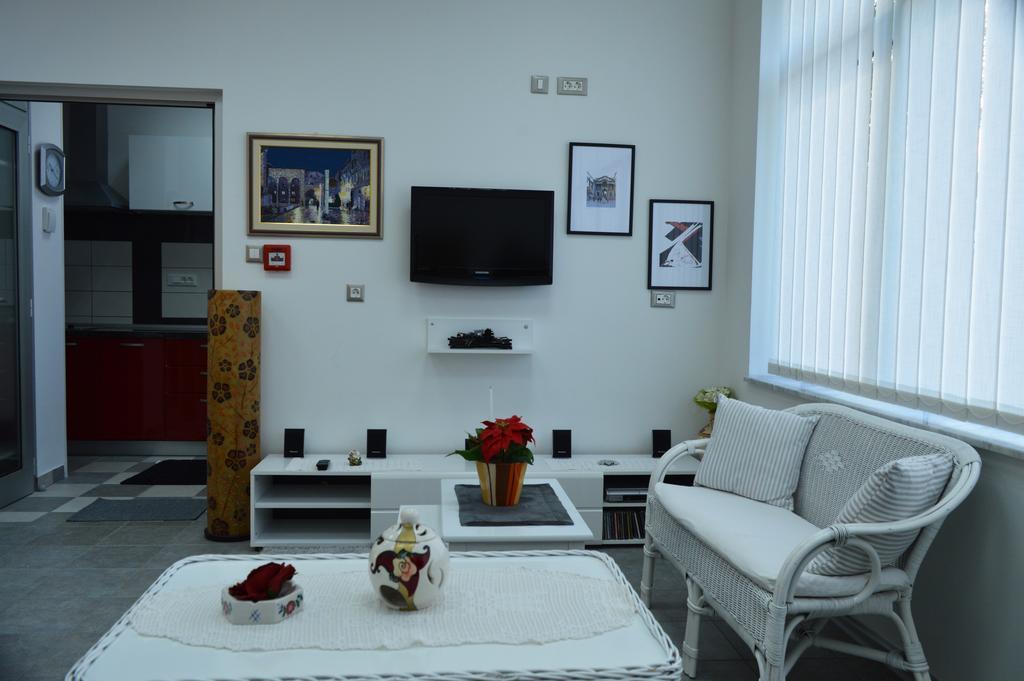 Studio Two Roses Split Exterior foto