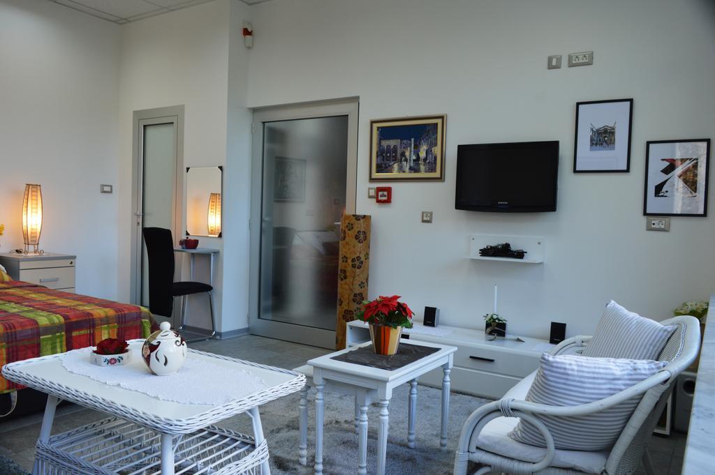 Studio Two Roses Split Exterior foto